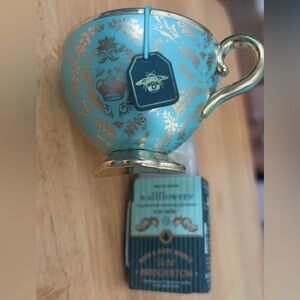 Bath & Body Works Bridgerton Gold and Blue Floral Teacup Wallflower Plug